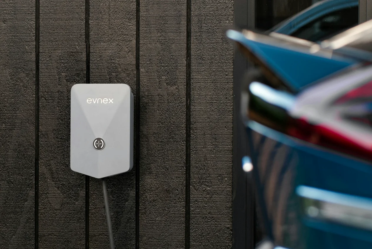 Home electric vehicle charging station