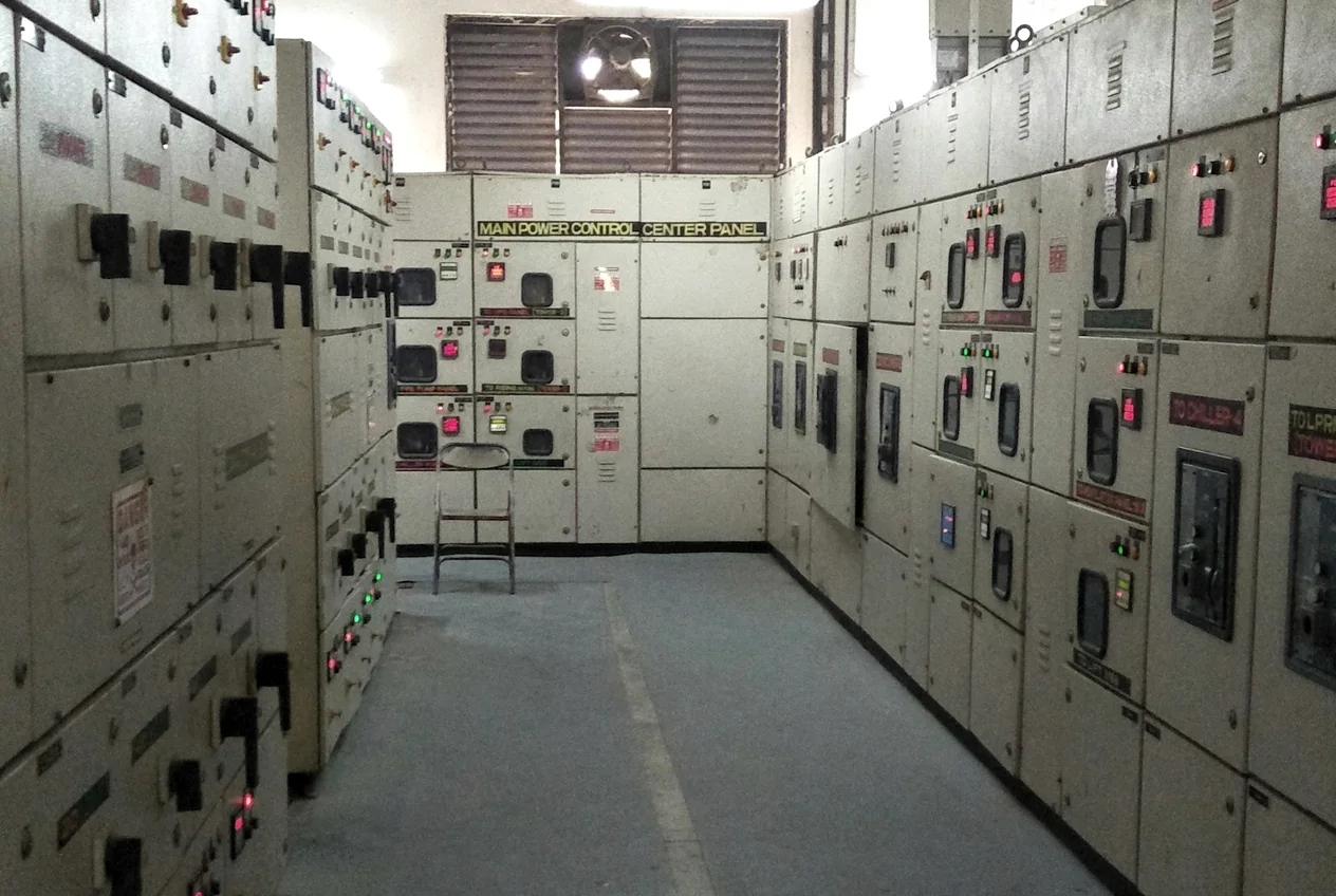 Commercial electrical switchgear room